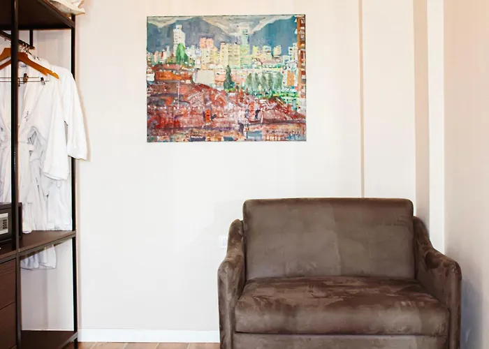 Azar Luxury Suites