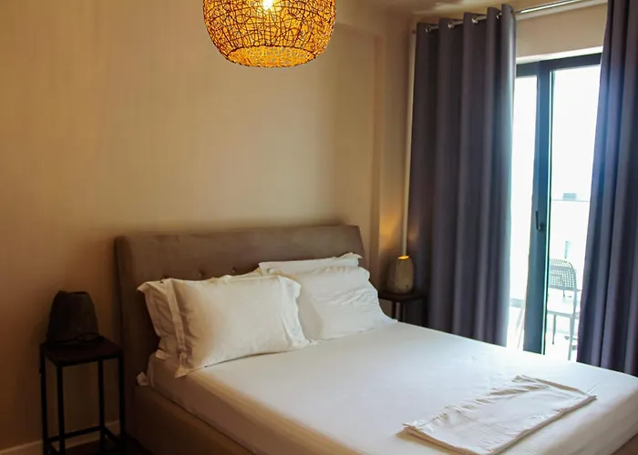 Azar Luxury Suites