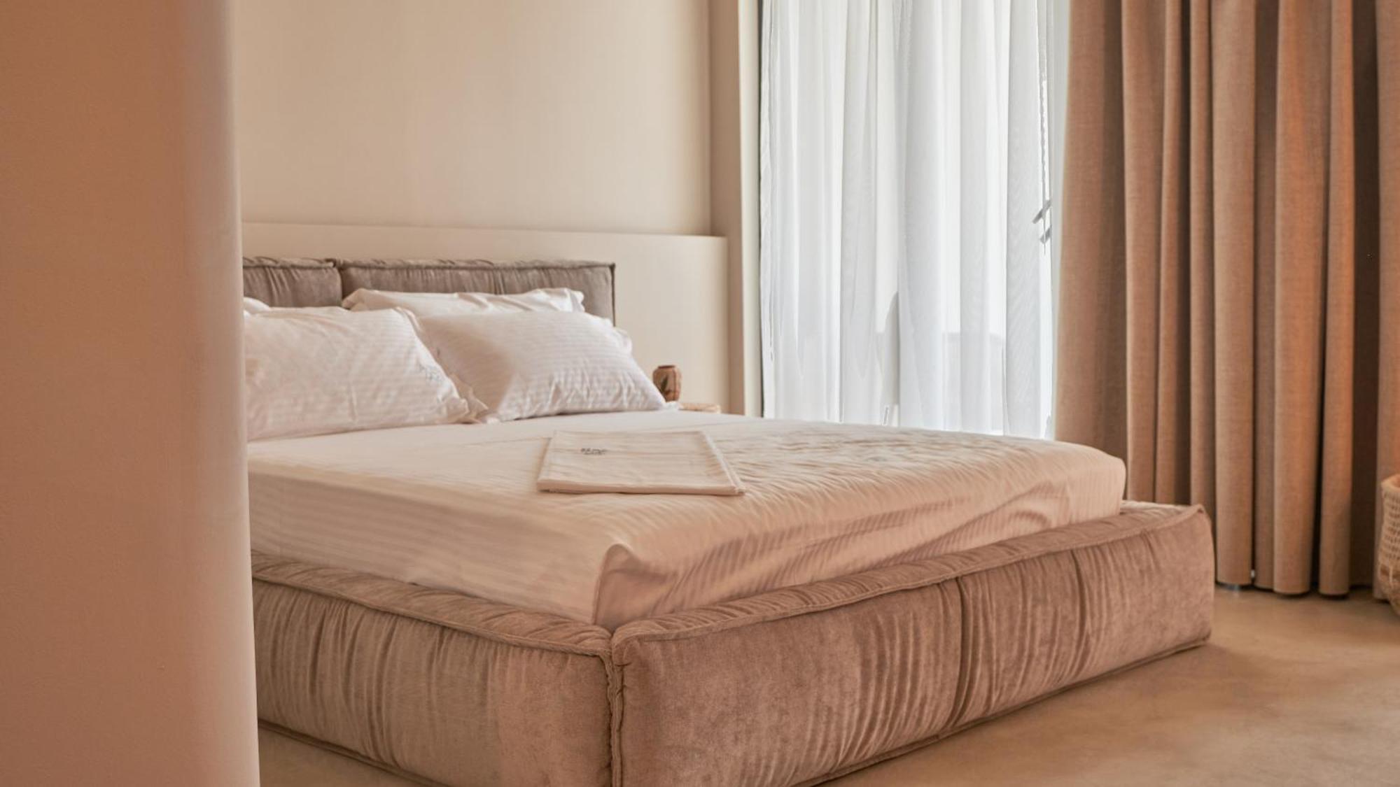 Azar Luxury *