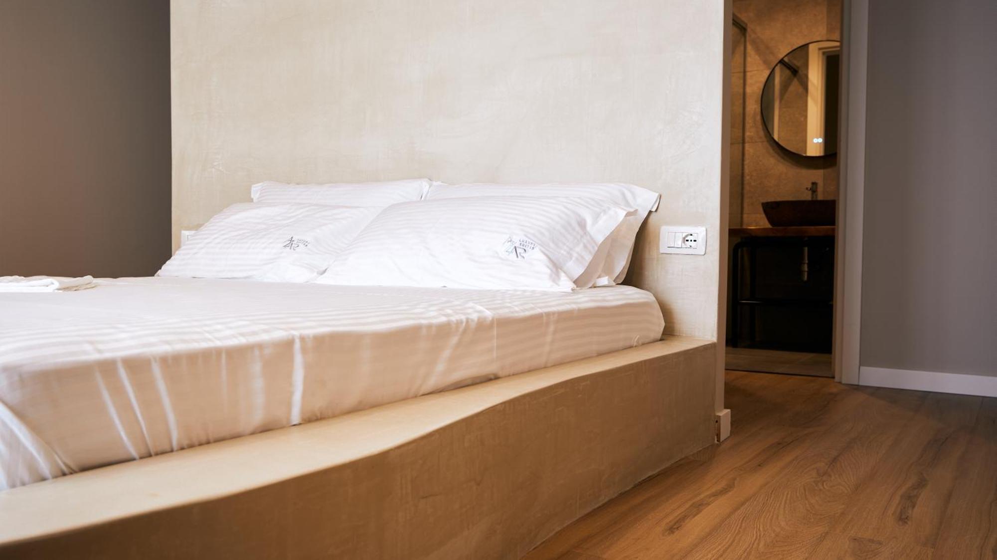 Aparthotel Azar Luxury Vlorë