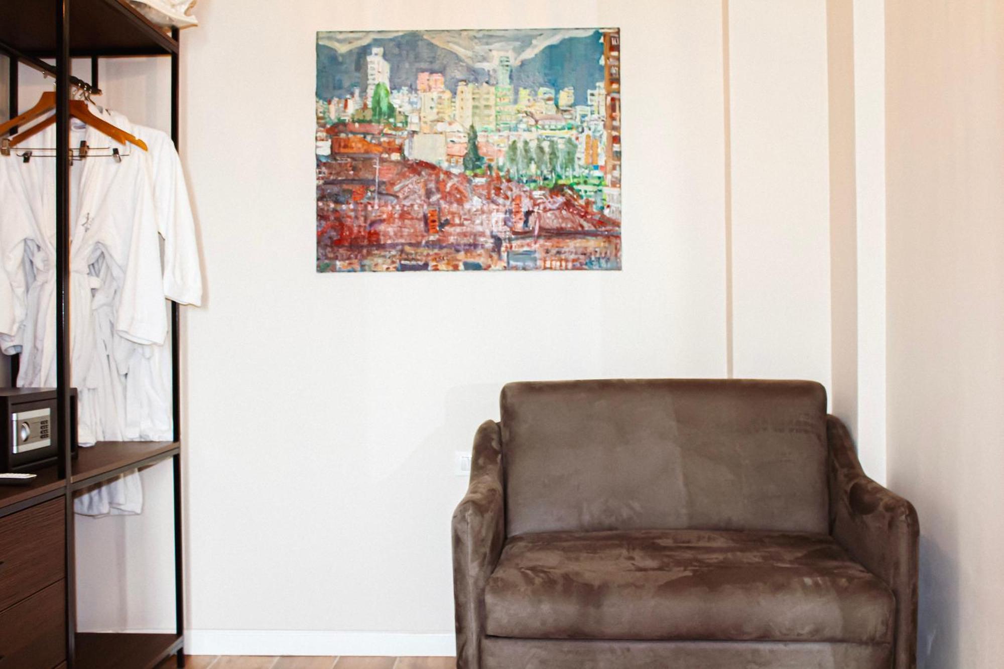 Azar Luxury Apartmanhotel